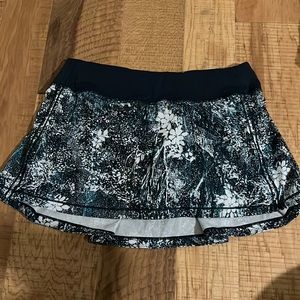 Lululemon Pace Revival Skirt size 6